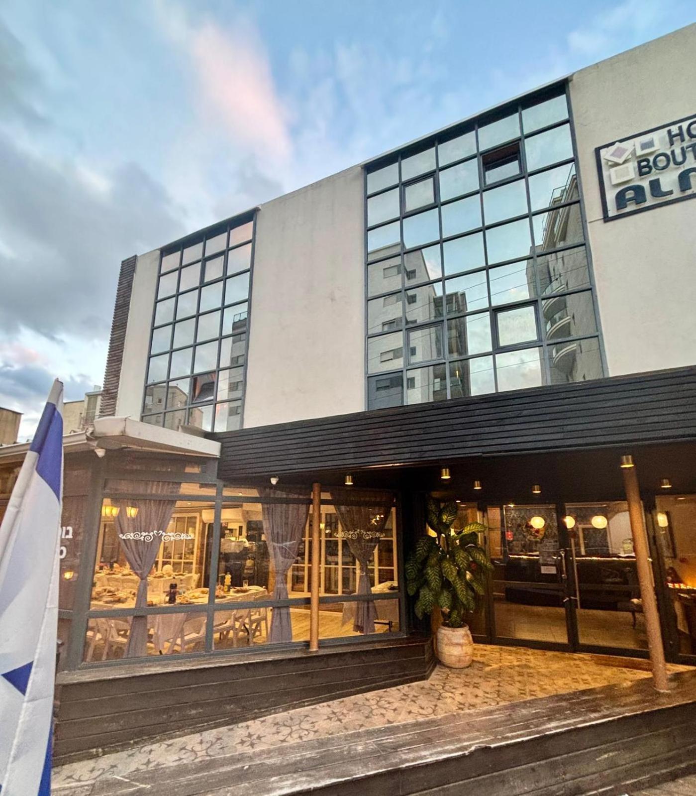 Hotel Alma - Near The Sea Netanya Exterior foto